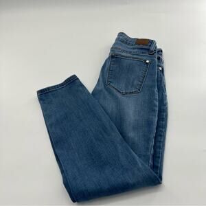 Judy Blue Relaxed Fit Straight Leg Slim Jeans Women’s High Rise Denim